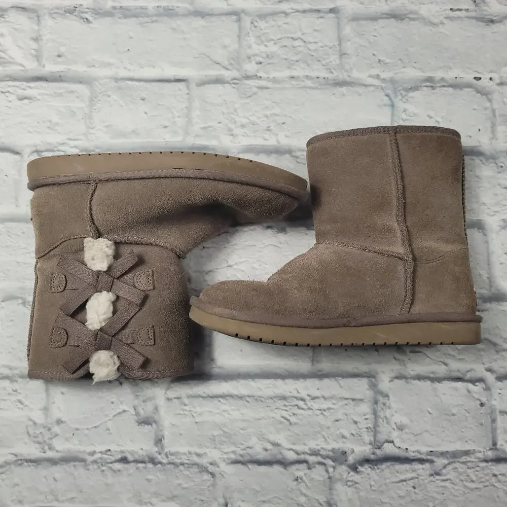 Koolaburra by Ugg Victoria Short Suede Boots with Bows size 4